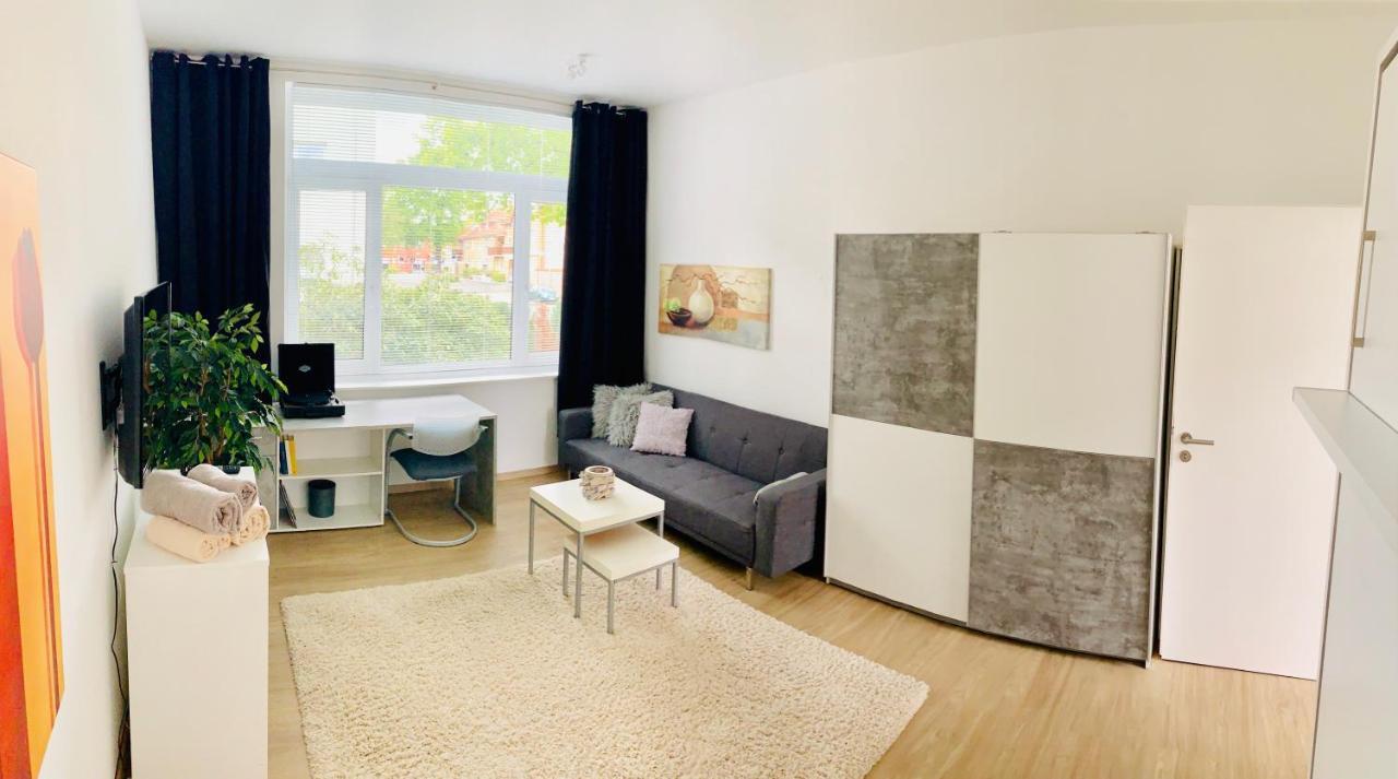 Moderner Bungalow, 20 Minuten Bis Hannover City, 24H Check-In Garbsen Exterior foto