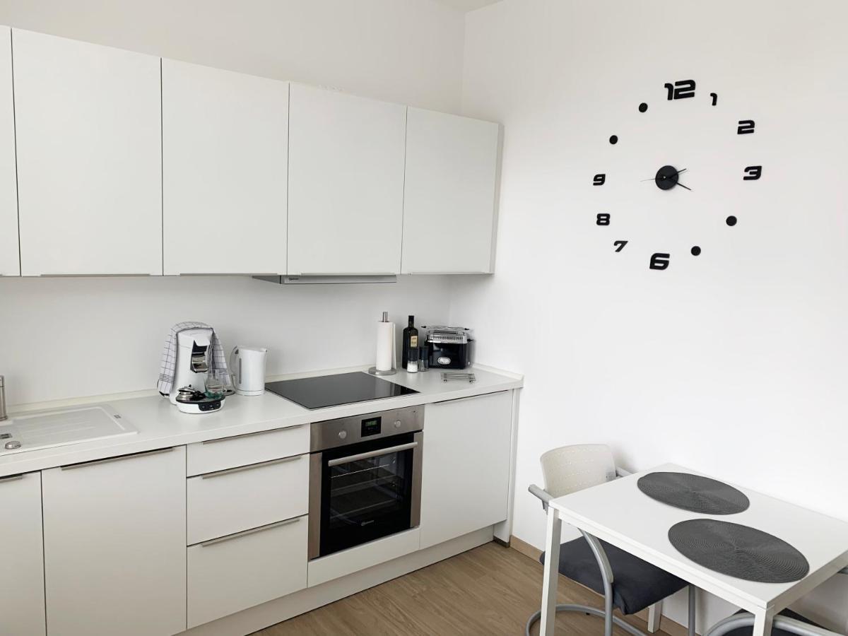 Moderner Bungalow, 20 Minuten Bis Hannover City, 24H Check-In Garbsen Exterior foto